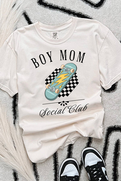 BOY MOM SOCIAL CLUB TEE