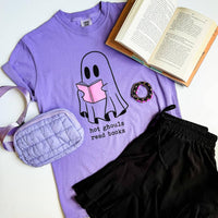 Hot Ghouls Read Books Tee - Southern Grace Boutique 